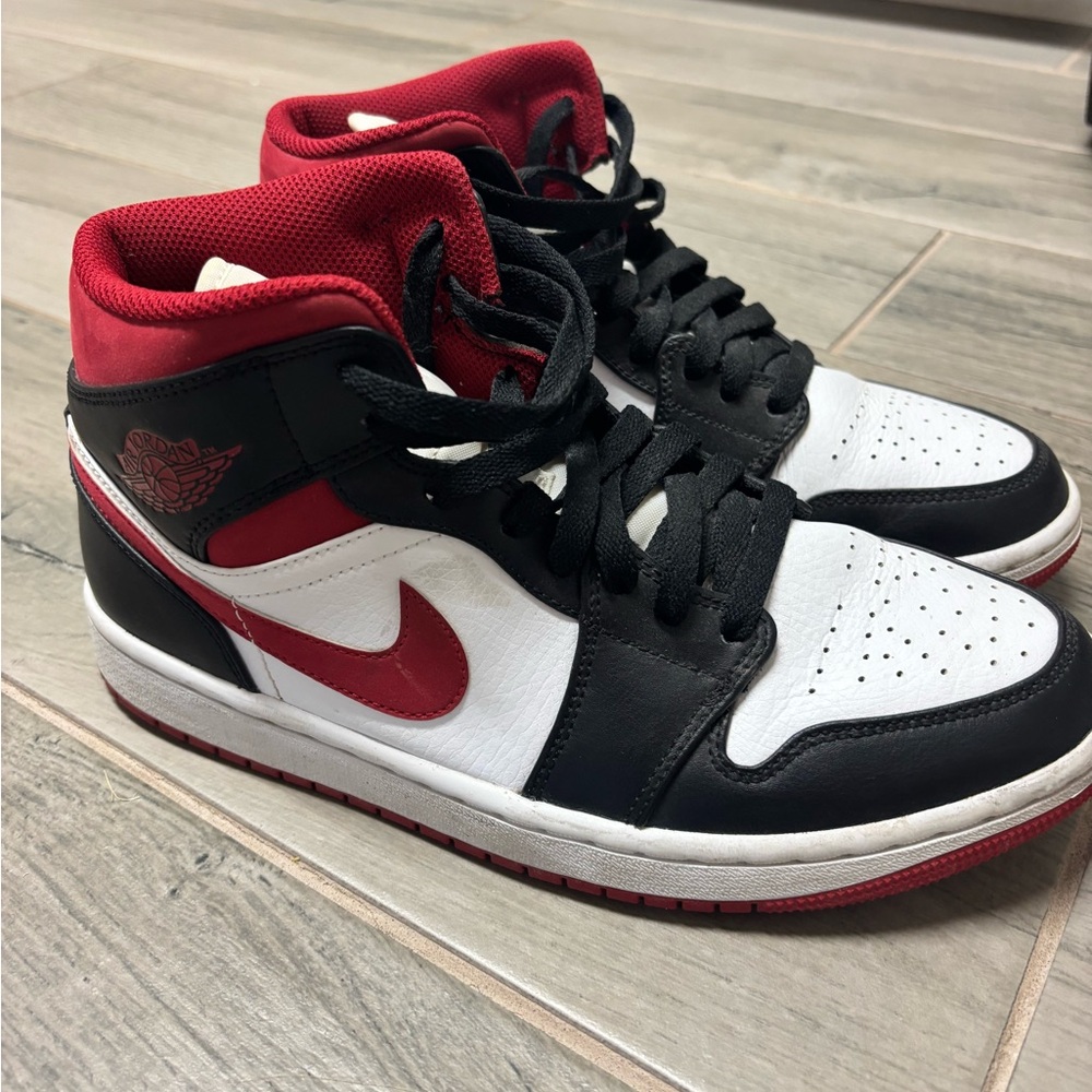 Nike Mid Air Jordans